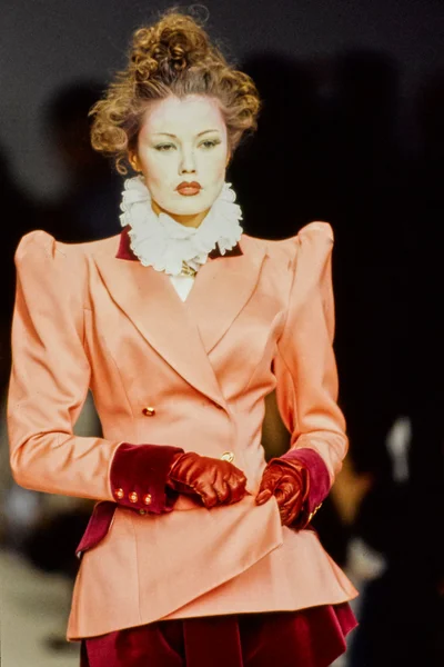 Look 83